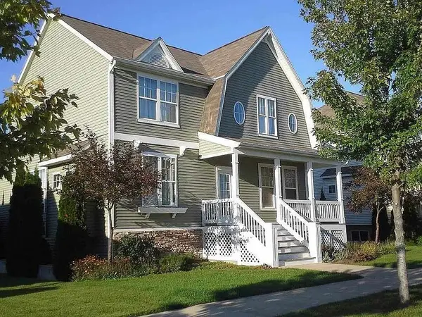 573 Brownstone Street, Holland, MI 49423