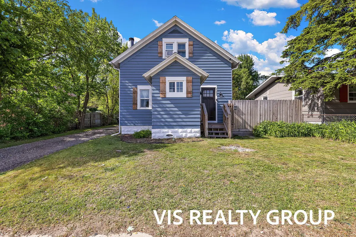 1152 W Laketon Avenue, Muskegon, MI 49441 - #1