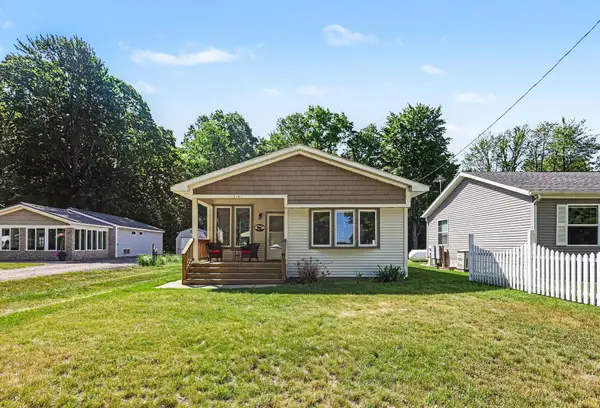 7161 E Lakeshore Drive, Walkerville, MI 49459
