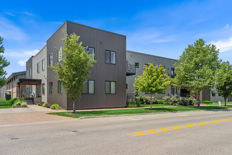 110 Central Avenue Unit: 104, Holland, MI Yes - #2
