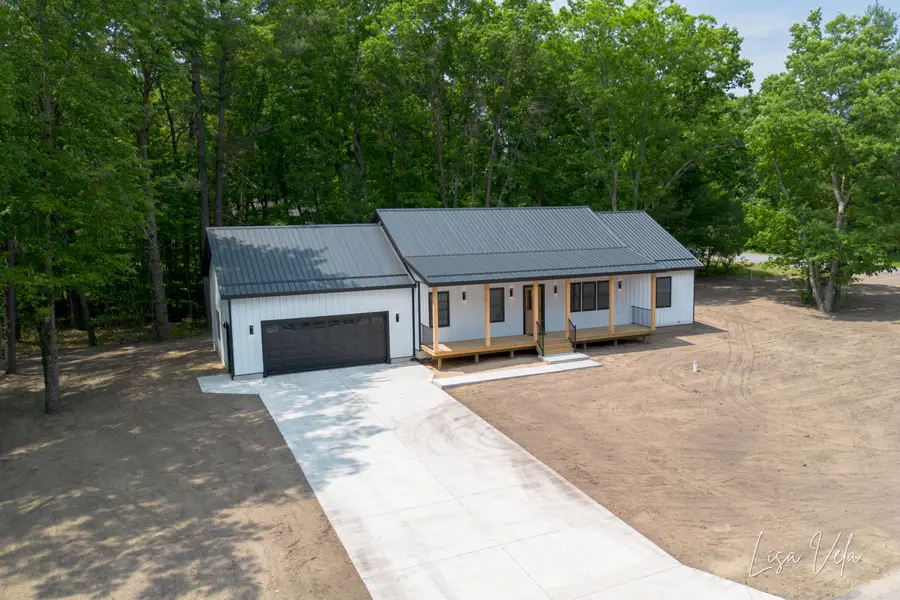 5527 E Samantha Lane, Dalton, MI 49457 - #3