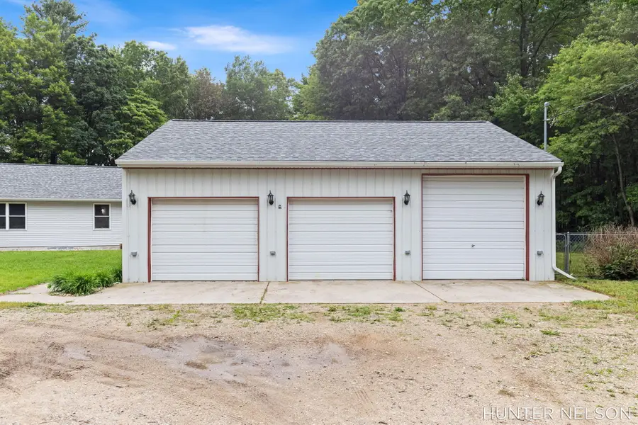 1081 E 98th Street, Grant, MI 49327 - #3