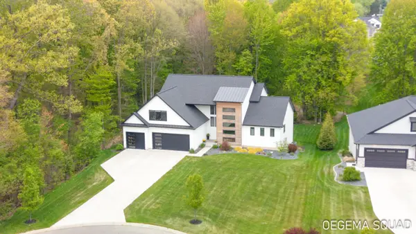 5391 Eaglepass Drive, Hudsonville, MI 49426