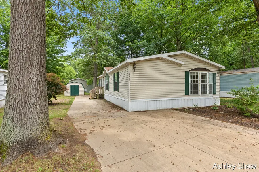 13566 Pinewood Drive, Grand Haven, MI 49417 - #2