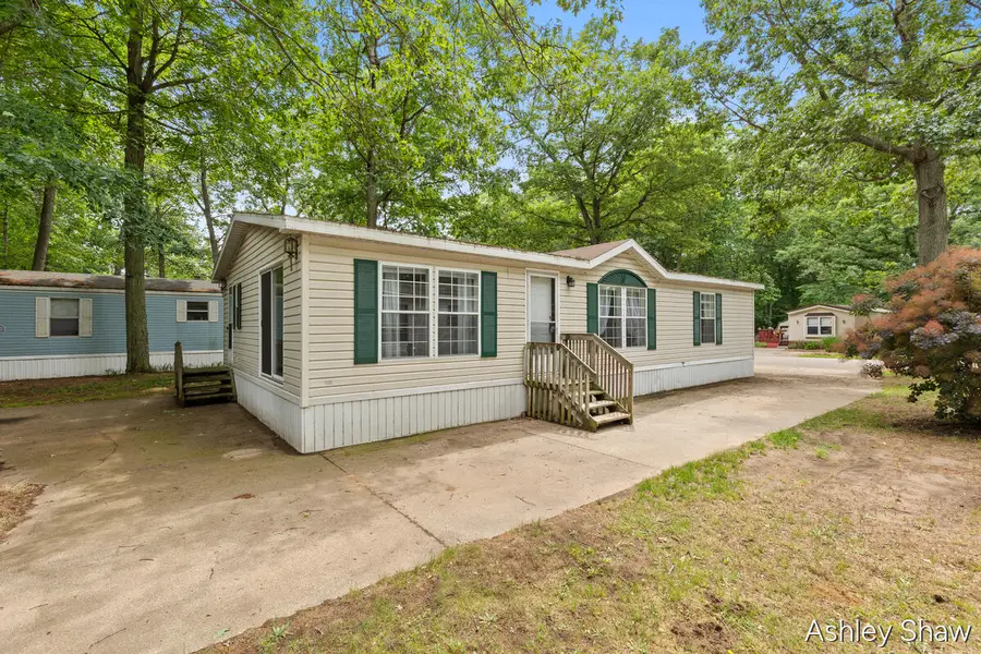 13566 Pinewood Drive, Grand Haven, MI 49417 - #3