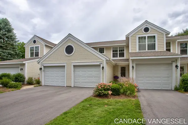 699 Sun Chase Drive, Holland, MI 49424
