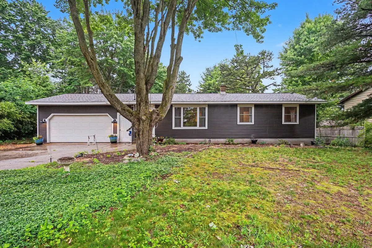 5069 152nd Avenue, West Olive, MI 49460 - #1