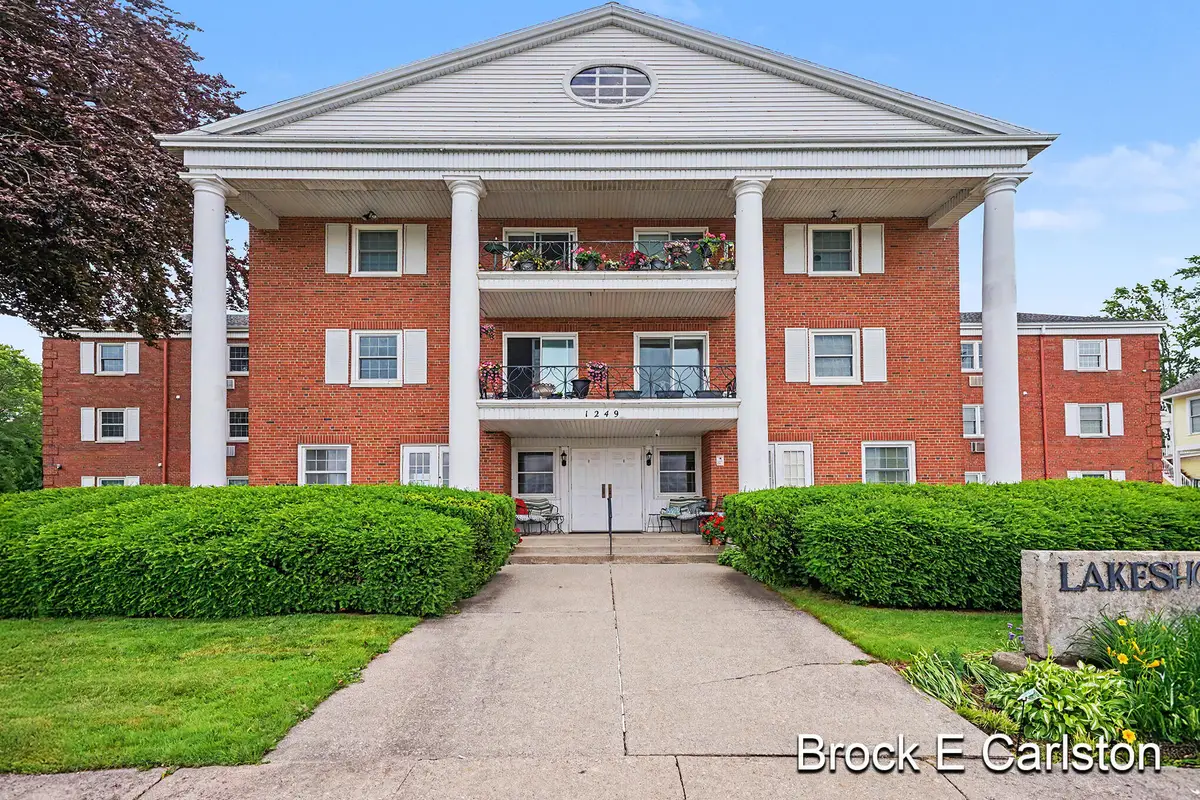 1249 Lakeshore Drive Unit: 339, Muskegon, MI 49441 - #1