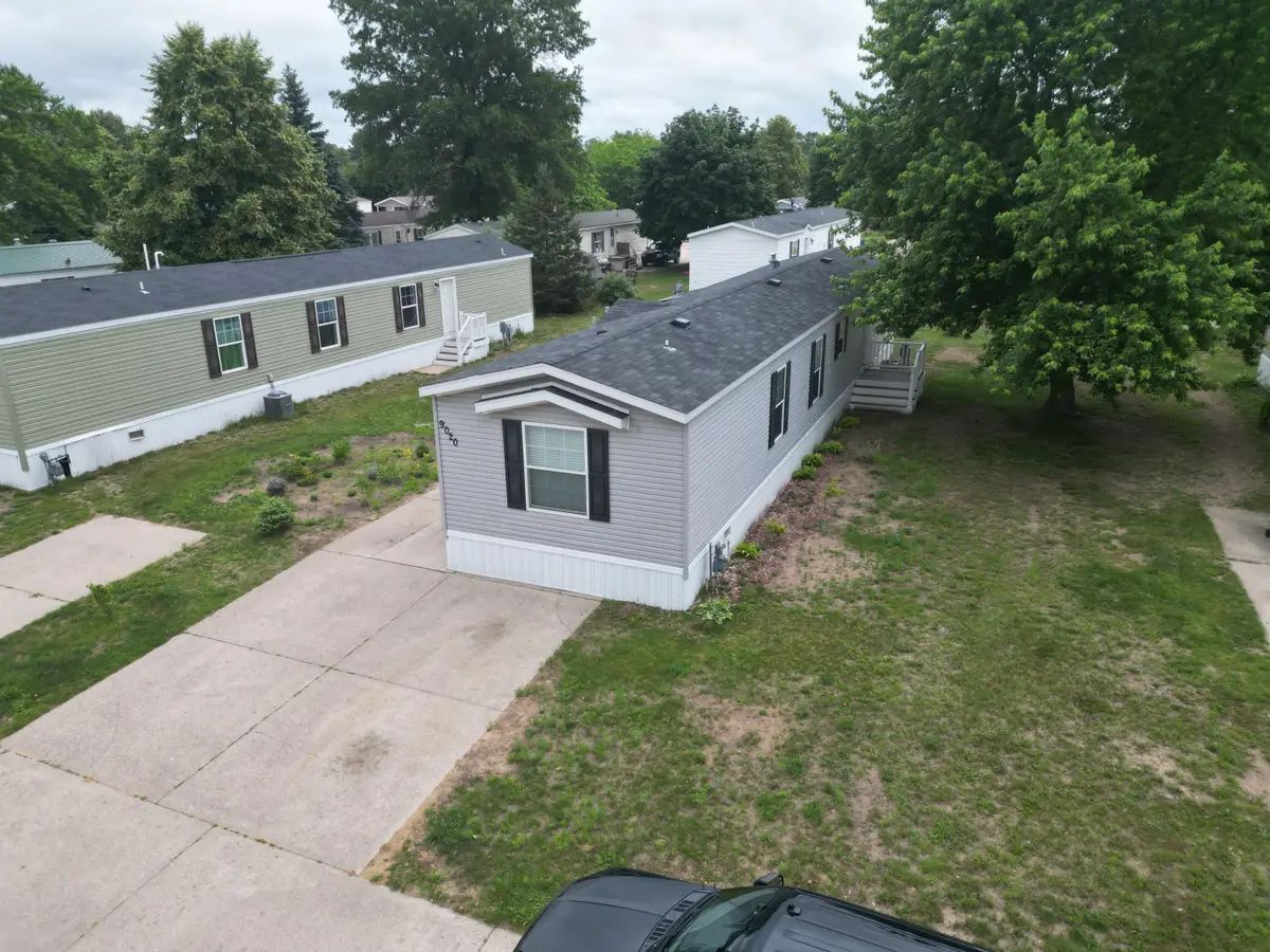 9020 4 Winds Lane W, West Olive, MI 49460 - #1