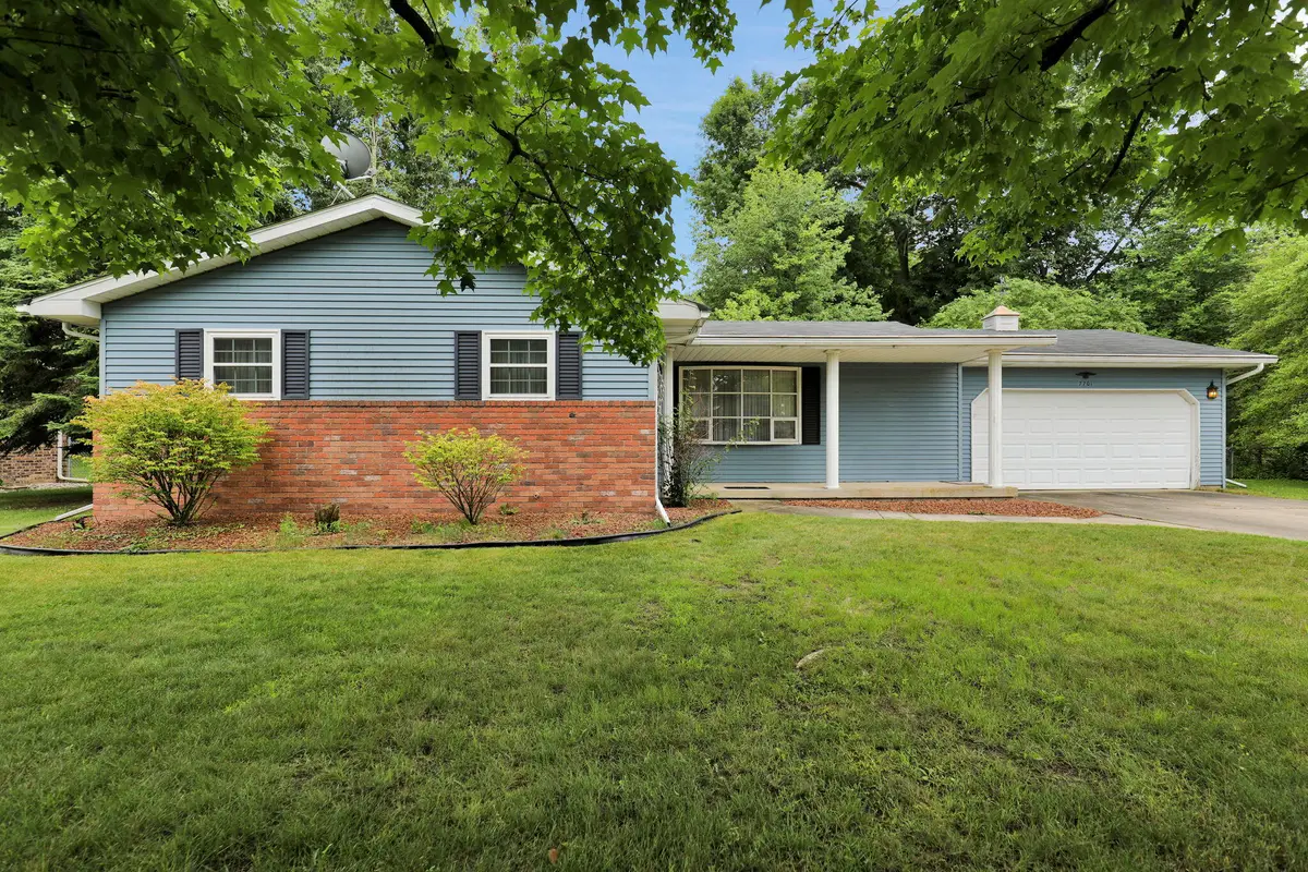 7701 Laurie Lane S, Saginaw, MI 48609 - #1