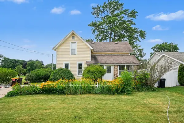 4071 Ivanrest Avenue SW, Grandville, MI 49418