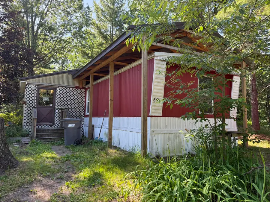 669 Linden Road, Lakewood Club, MI 49457 - #2