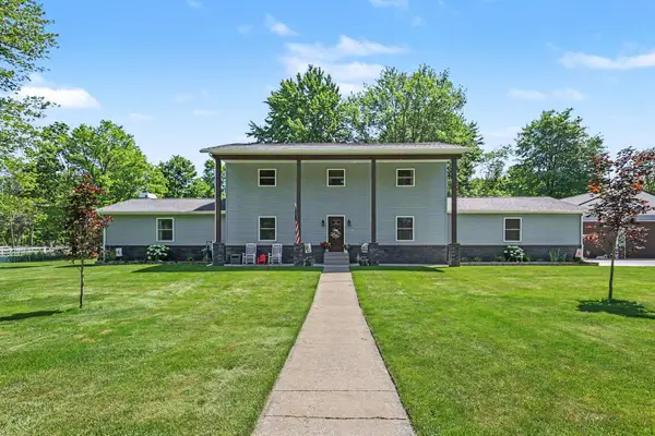2932 S Maple Island Road, Ravenna, MI 49451