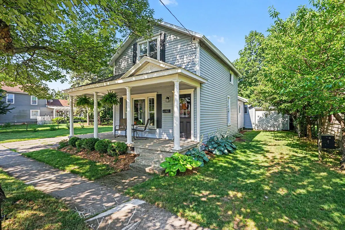 209 N Jackson Street, Spring Lake, MI 49456 - #1