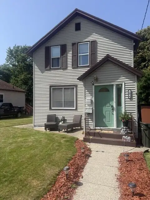 1074 W Grand Avenue, Muskegon, MI 49441