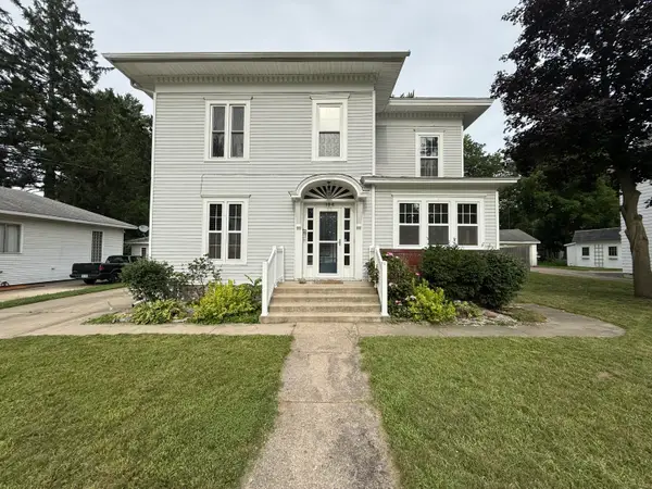 106 Hamilton Street, Dowagiac, MI 49047
