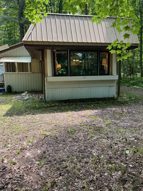 2355 Orchard Landing Road, Brethren, MI 49619