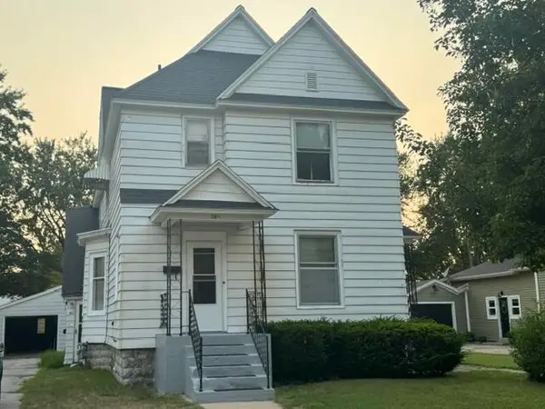 38 Pine Street, Zeeland, MI 49464