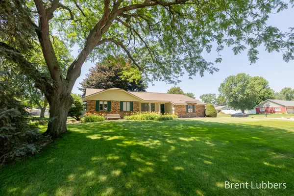 2685 E Chester Drive, Zeeland, MI 49464