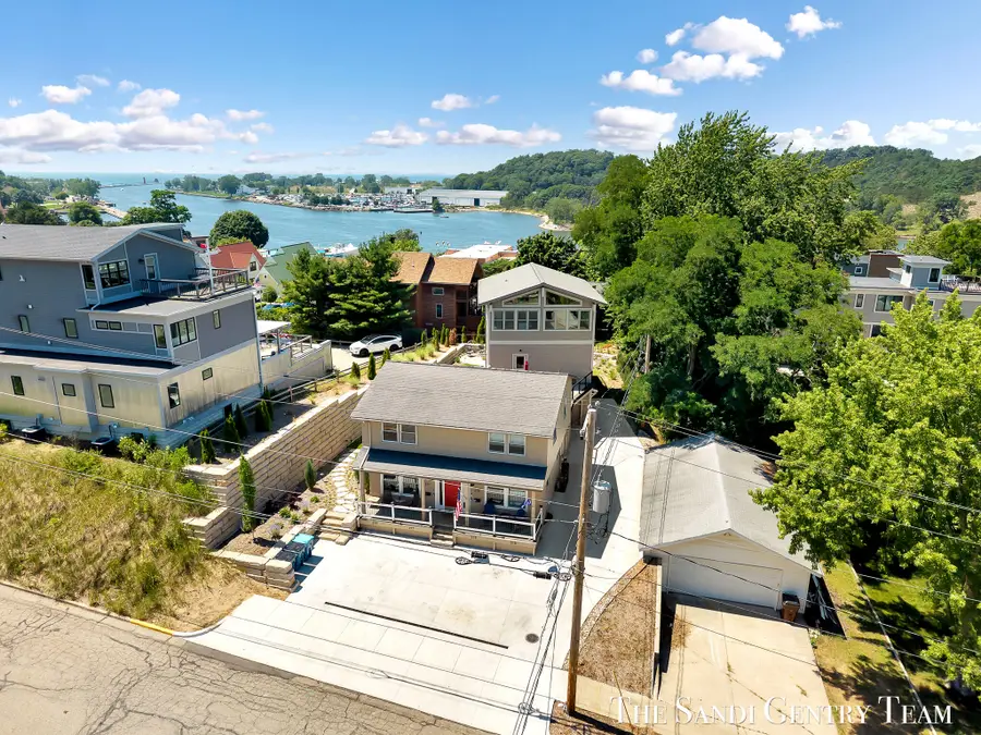 215 S 1st Street, Grand Haven, MI 49417 - #2