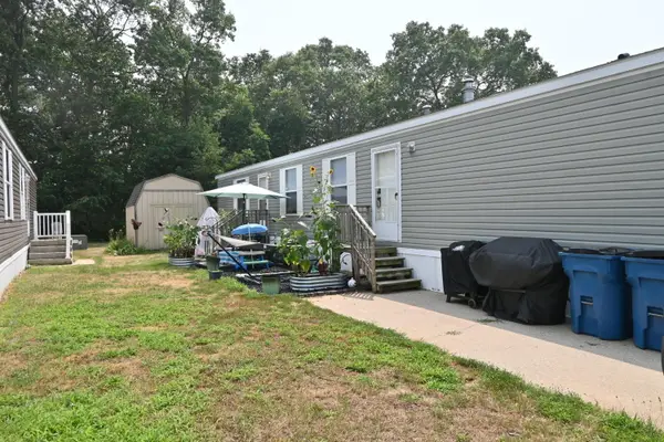 1463 Kenora Street, NortonShores, MI 49444