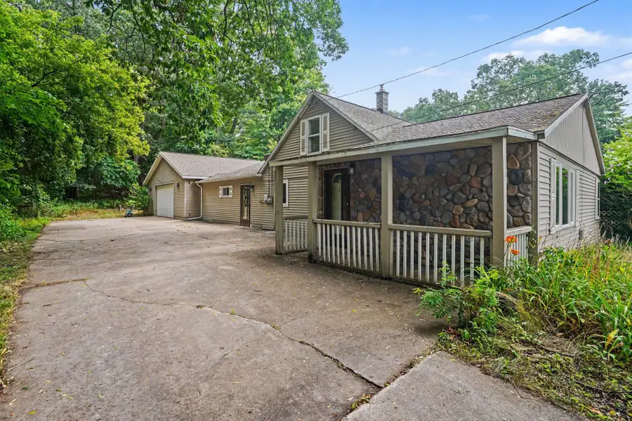 860 E Norton Avenue, Muskegon, MI 49444 - #3