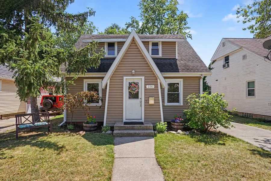 194 W 20th Street, Holland, MI 49423 - #2