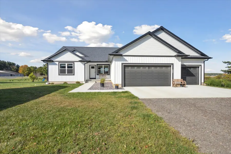 2434 S Cochran Road, Charlotte, MI 48813 - #3