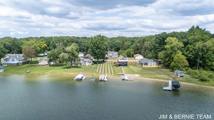 3235 Lakeview Drive, Allegan, MI Yes - #2