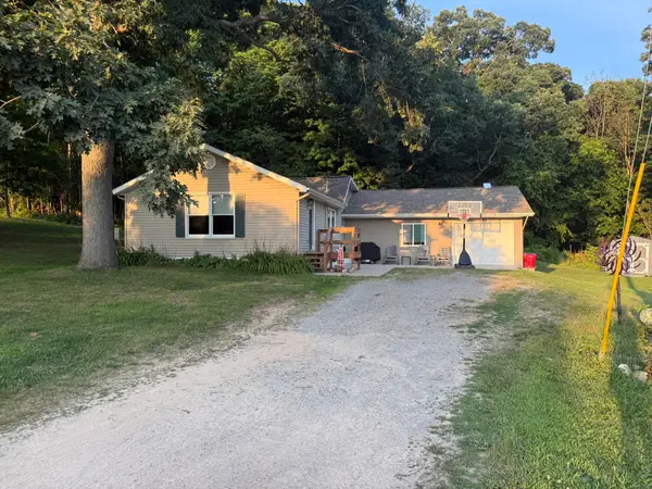 10456 S Ferris Avenue, Grant, MI 49327