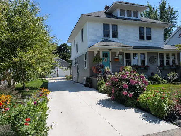 1303 Lakeshore Drive, Muskegon, MI 49441