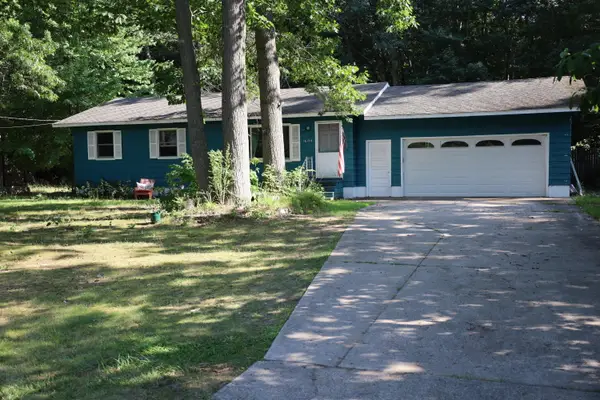 16154 Gary Avenue, GrandHaven, MI 49417