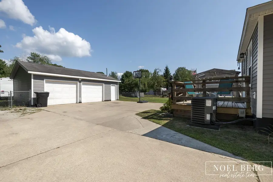 1104 S Drent Road, Muskegon, MI 49442 - #3
