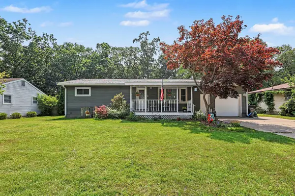 2351 Southwood Avenue, NortonShores, MI 49441