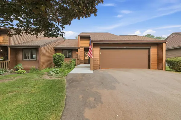 625 Maple Creek Drive Unit: 35, Holland, MI 49423