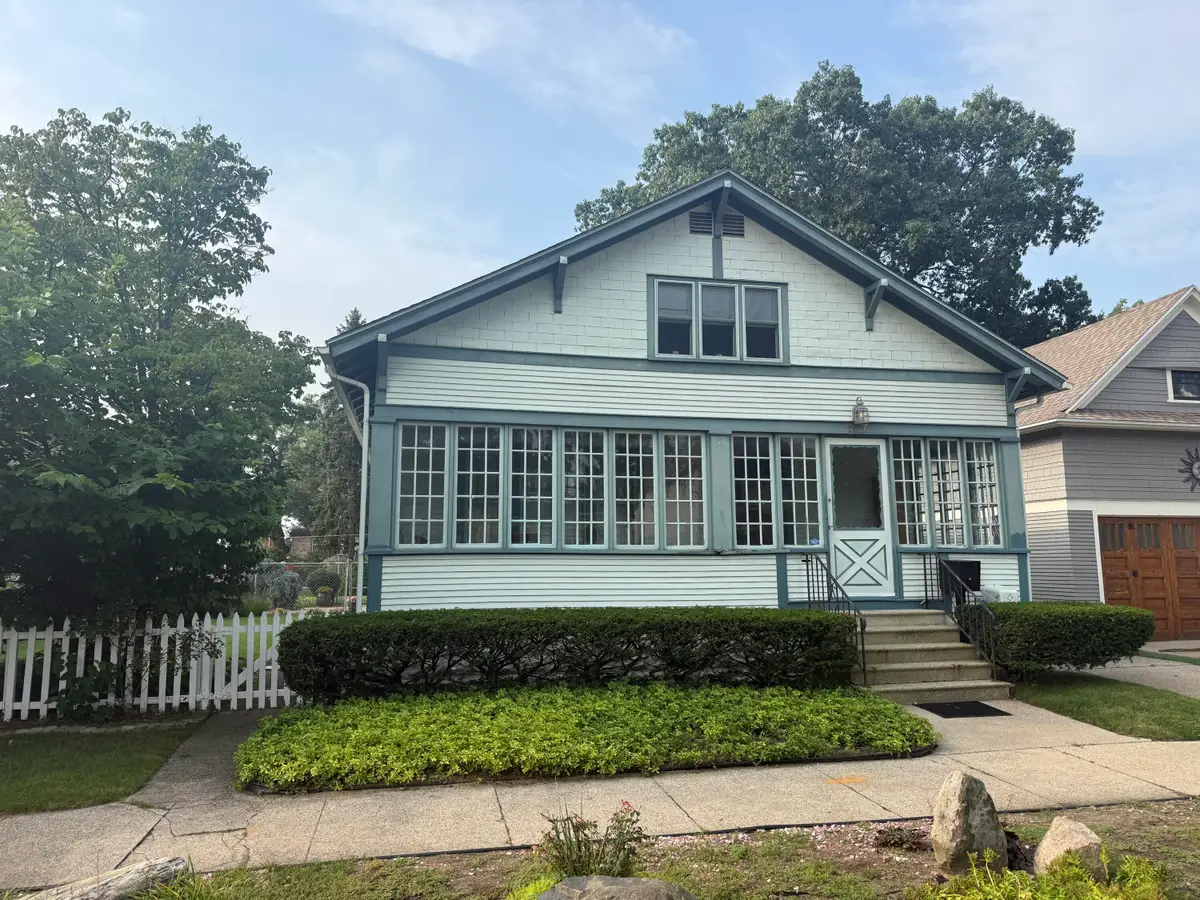 27 E Southern Avenue, Muskegon, MI 49442 - #1