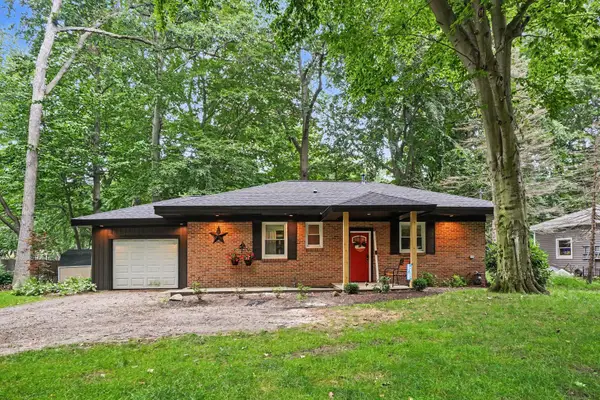 339 Marquette Avenue, Holland, MI 49424