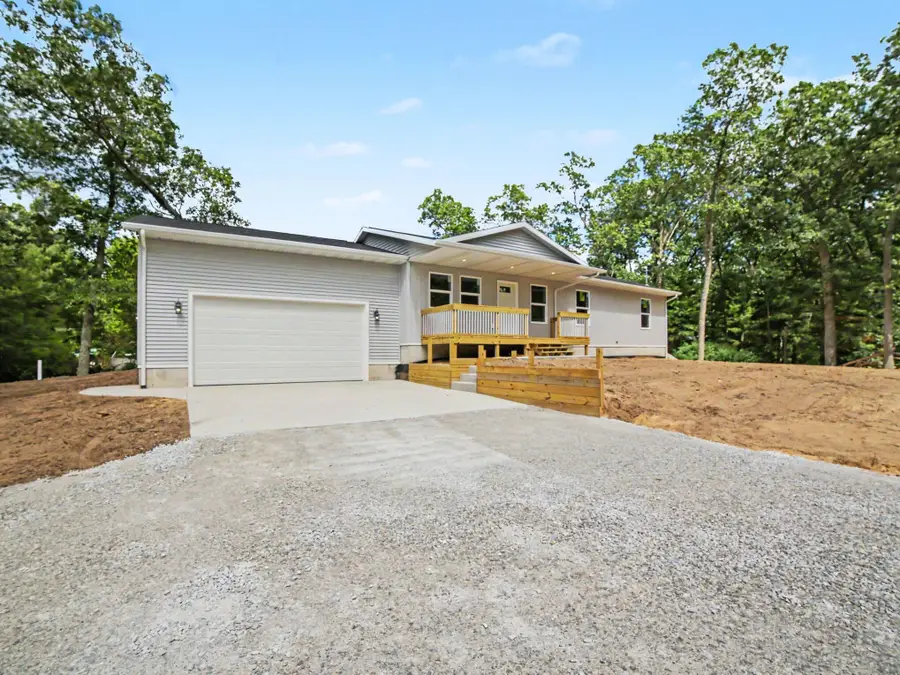 480 W Kenwood Street, Lakewood Club, MI 49457 - #2