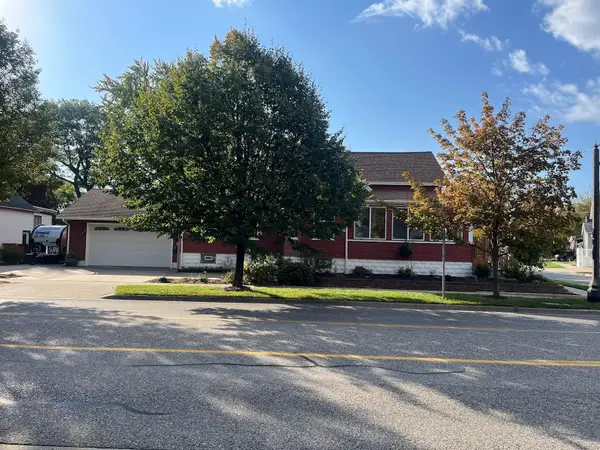 412 N 5th Street, GrandHaven, MI 49417