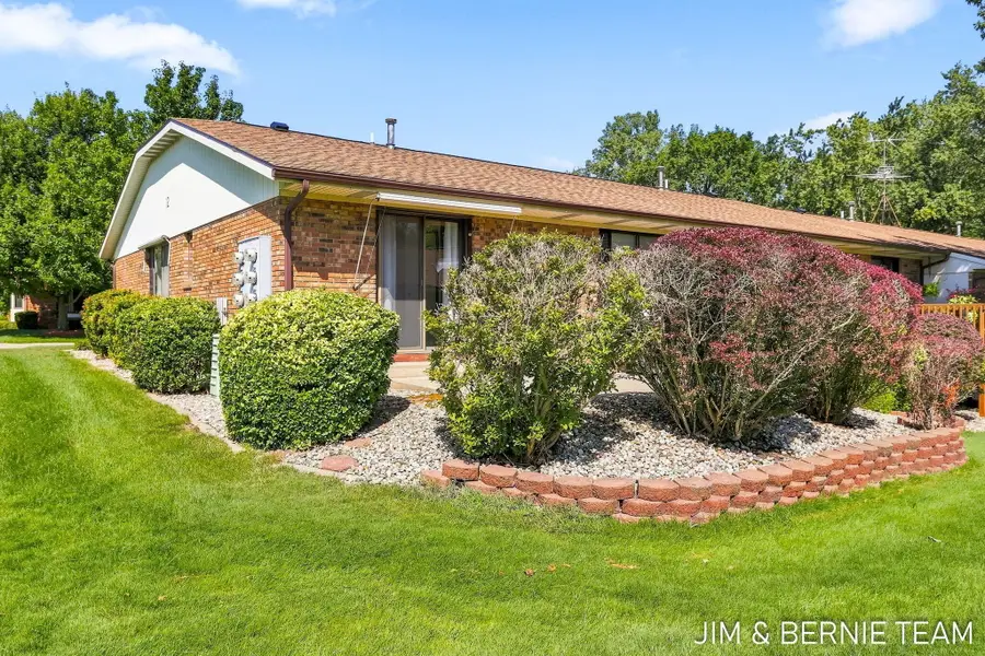 75 Old Mill Drive Unit: 13, Holland, MI 49423 - #3