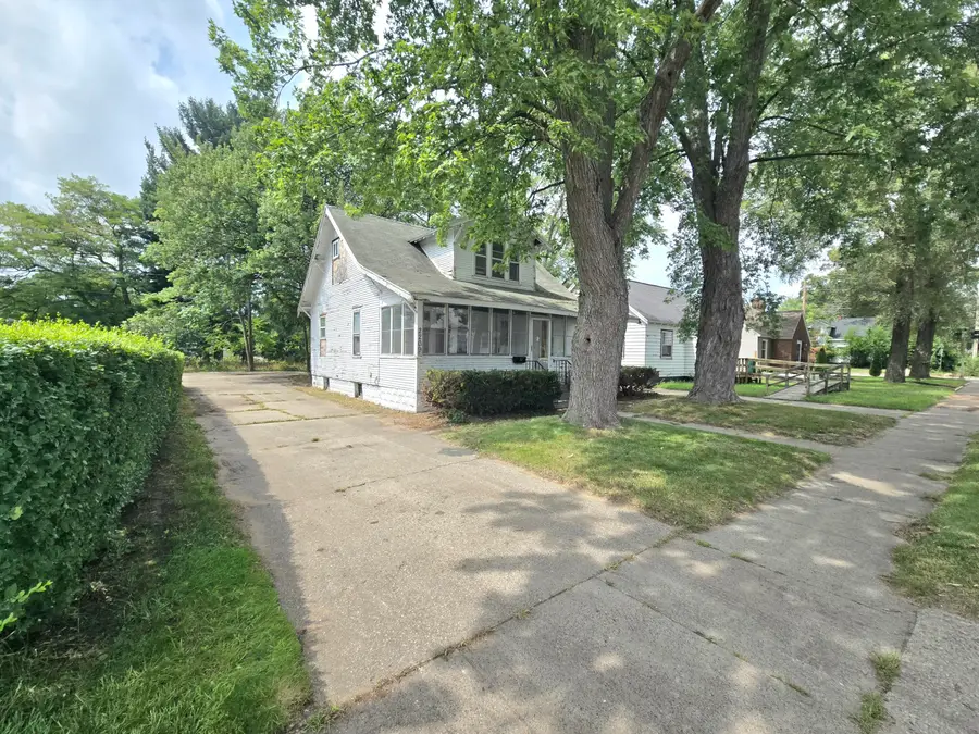 2209 Hoyt Street, Muskegon Heights, MI 49444 - #2