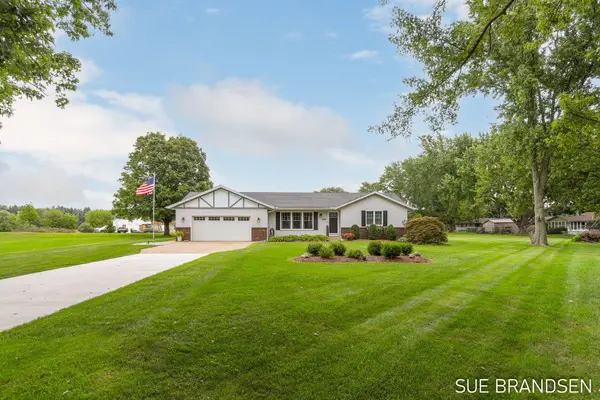 3633 Holiday Drive, Hamilton, MI 49419