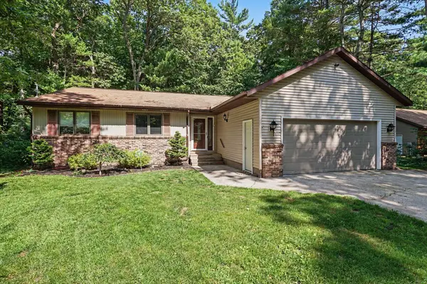 15892 152nd Avenue, SpringLake, MI 49456