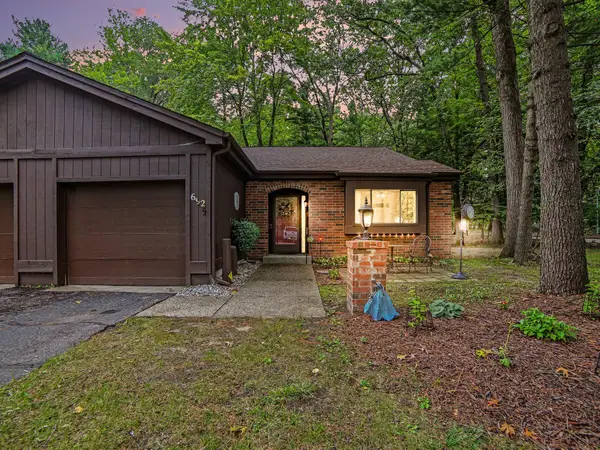 692 Pineway Drive, NortonShores, MI 49441