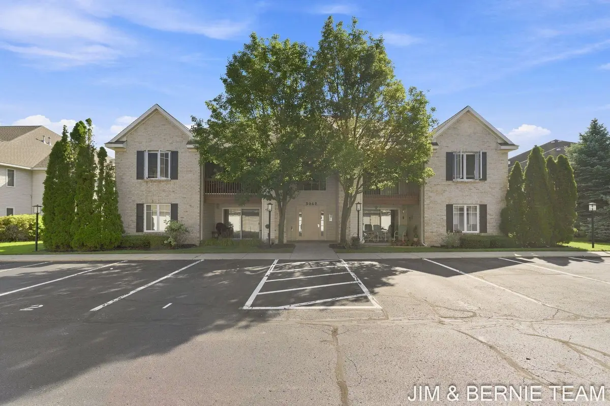 3042 W Crystal Waters Drive Unit: 6, Holland, MI 49424 - #1