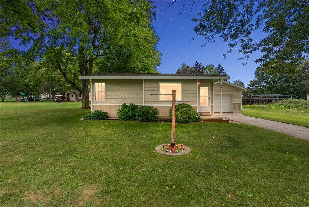 3606 Center Street, Ravenna, MI 49451 - #1