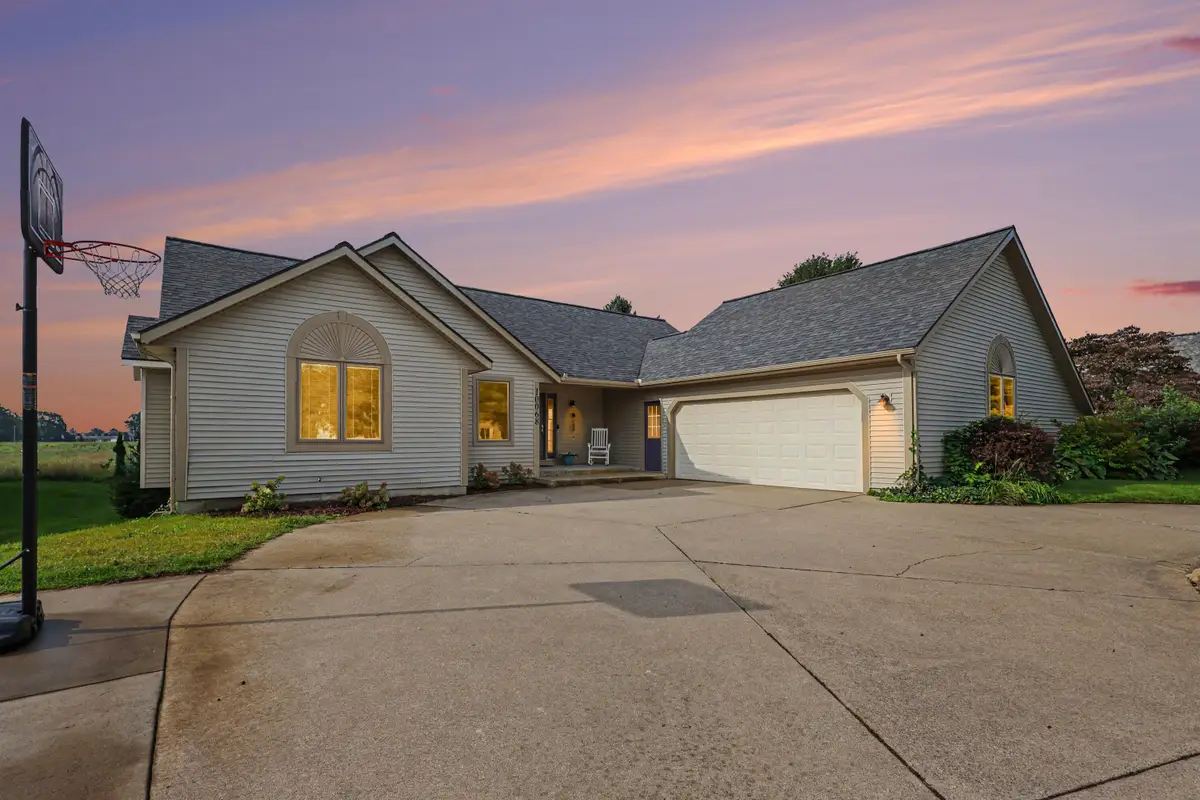 10068 Holiday Drive, Zeeland, MI 49464 - #1