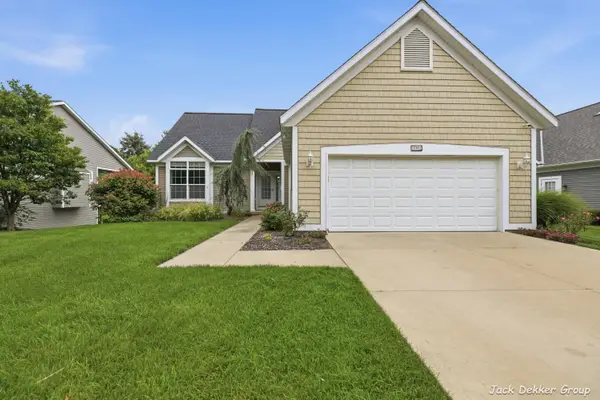 509 Hunters Run Circle, Holland, MI 49423