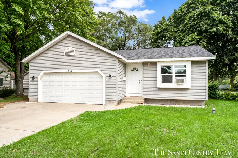 2252 Charles Street, Norton Shores, MI 49441 - #2