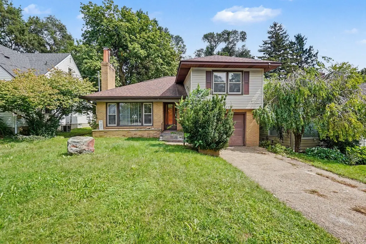 1220 SE Sylvan Avenue SE, Grand Rapids, MI 49506 - #1